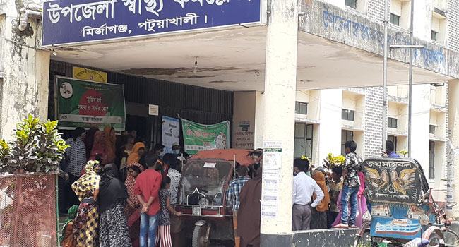 মির্জাগঞ্জে গাছ থেকে পড়ে স্কুলছাত্রীর মৃত্যু