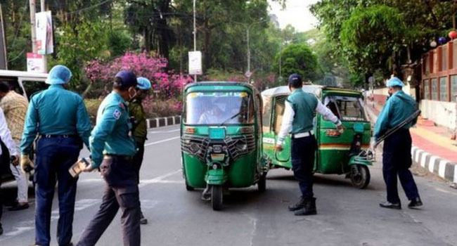 করোনা : বিধিনিষেধের সময়সীমা আরো বাড়ছে