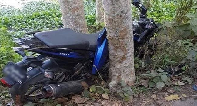 কালিগঞ্জে গাছের সাথে মোটরসাইকেলের ধাক্কায় নিহত ২