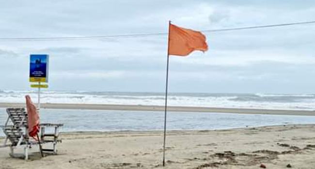সমুদ্রবন্দরে ৩ নম্বর সতর্ক সংকেত, সাগর খুবই বিক্ষুব্ধ
