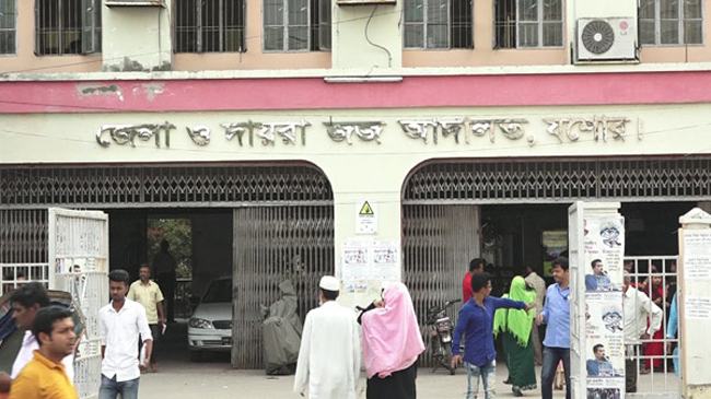 যশোরে হত্যা মামলার আসামি ছিনতাই