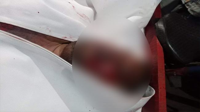 ইজিবাইকে বসে স্বামী-স্ত্রীর ঝগড়া, স্ত্রীর ধাক্কায় কাভার্ডভ্যান চাপায় স্বামীর মৃত্যু
