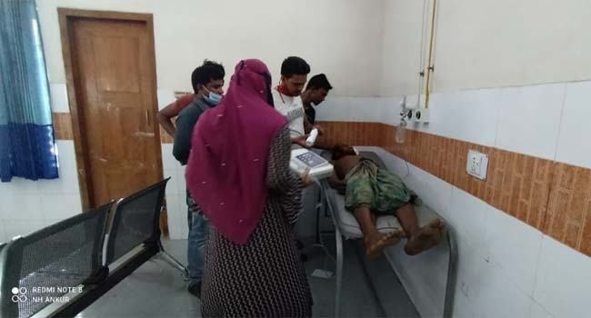 চুয়াডাঙ্গায় বিদ্যুৎস্পৃষ্টে বাবার মৃত্যু, ছেলে হাসপাতালে