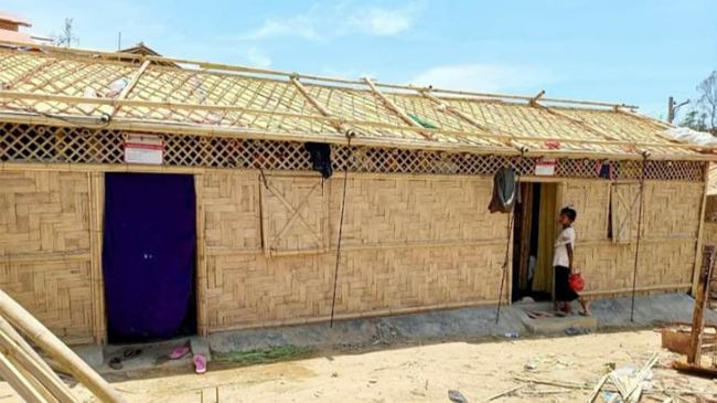 অগ্নিকাণ্ডে ক্ষতিগ্রস্ত রোহিঙ্গারা পাচ্ছে টেকসই ঘর