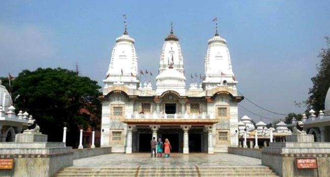 ভারতে মন্দিরের কাছে বাসকারী মুসলমানদের বাড়ি ছাড়তে চাপ