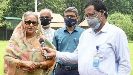 যেখানে যতটুকু জায়গা পান গাছ লাগান : দেশবাসীকে প্রধানমন্ত্রী