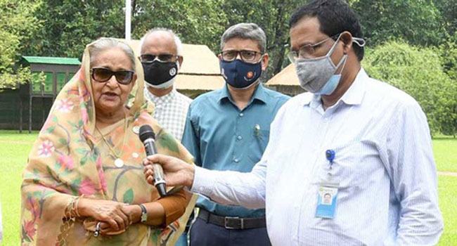 যেখানে যতটুকু জায়গা পান গাছ লাগান : দেশবাসীকে প্রধানমন্ত্রী