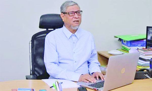 ছায়াটি সরে গেল