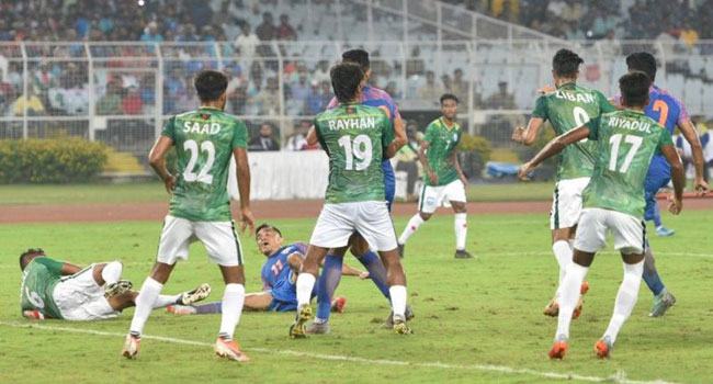 ফুটবলে ভারত কেন বাংলাদেশের চেয়ে এগিয়ে?