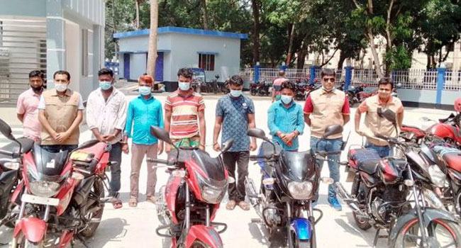 ফরিদপুরে ৬টি চোরাই মোটরসাইকেলসহ গ্রেফতার ৫