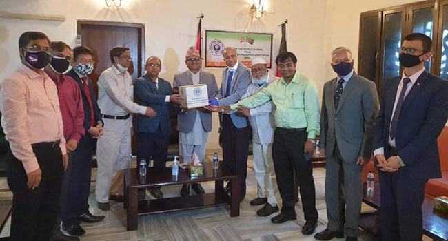 নেপালে করোনার চিকিৎসা সামগ্রী পাঠালো বিপিএ