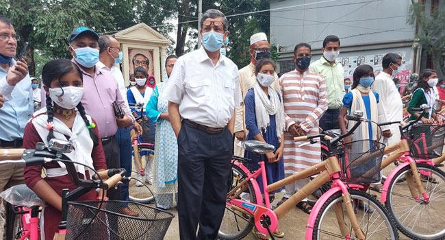নারী-পুরুষের সমতা ছাড়া উন্নয়ন অসম্ভব : এনবিআর চেয়ারম্যান