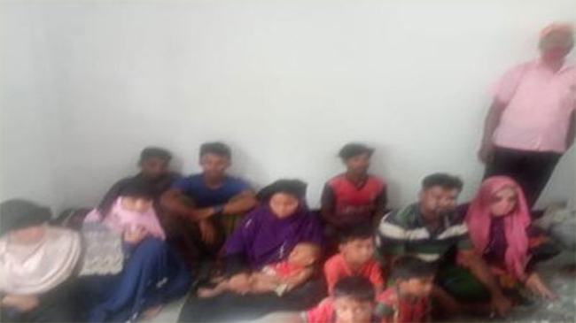 কোম্পানীগঞ্জে শিশুসহ ১২ রোহিঙ্গা আটক
