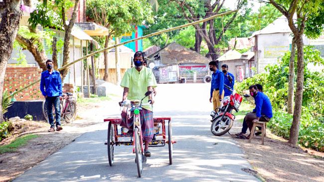 মহম্মদপুরে অনির্দিষ্টকালের জন্য লকডাউন ঘোষণা