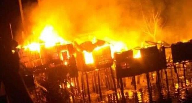 তালতলীতে আগুনে পুড়ে ১৩ দোকান ছাই, অর্ধকোটি টাকার ক্ষতি