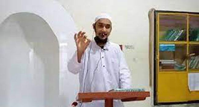 এখন কোথায় আছেন ত্ব-হা আদনান