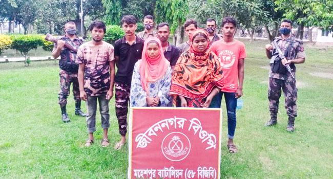 জীবননগর সীমান্তে শিশুসহ ৮ অনুপ্রবেশকারী আটক