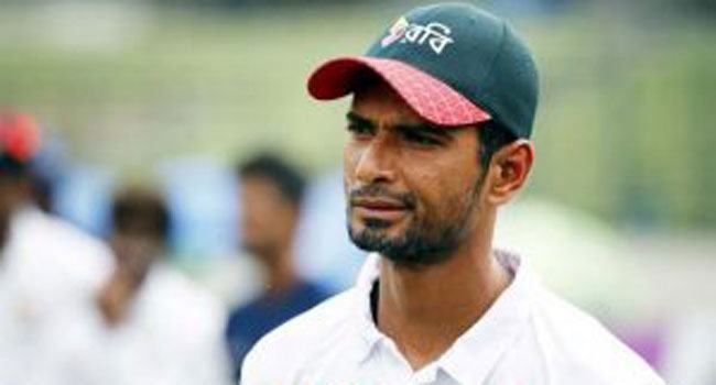 হঠাৎই টেস্ট দলে মাহমুদউল্লাহ
