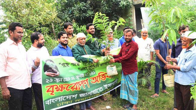 ‘প্রকৃতির ভারসাম্য রক্ষায় ঢাকাকে সবুজের নগরীতে পরিণত করতে হবে’
