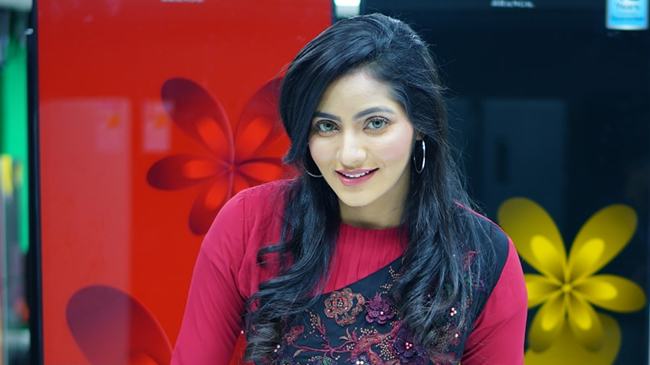 টিভিসিতে প্রিয়মনি, জানালেন অভিজ্ঞতা