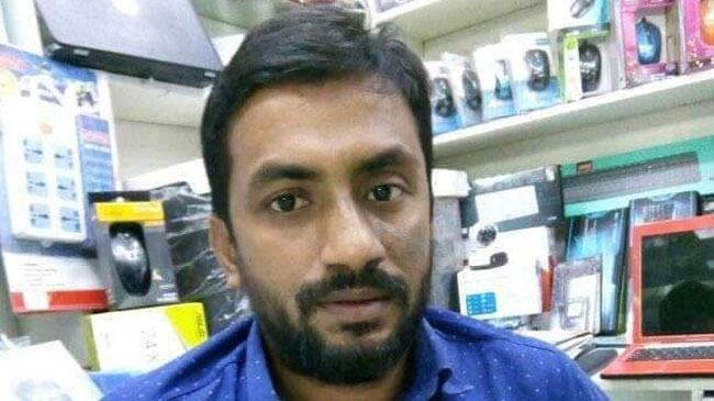 সীতাকুণ্ডে পৃথক সড়ক দুর্ঘটনায় নিহত ২
