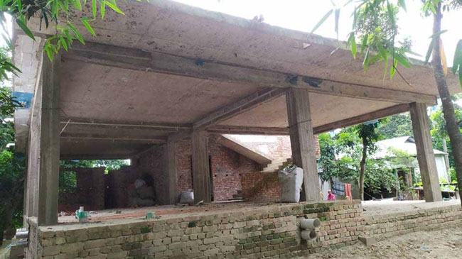 শিবপুরে ছাদ থেকে পড়ে শিশুর মৃত্যু