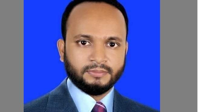 লোহাগাড়ায় ট্রাকচাপায় সাংবাদিক নিহত