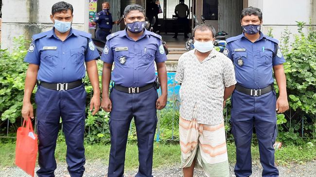 ফুলবাড়ীতে ক্রিকেট খেলাকে কেন্দ্র করে পিটিয়ে হত্যা