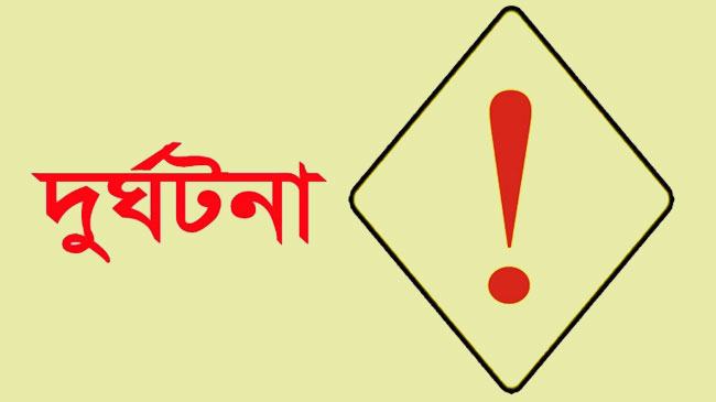 খুলনায় ভ্যানের চাকায় ওড়না পেঁচিয়ে নারীর মৃত্যু