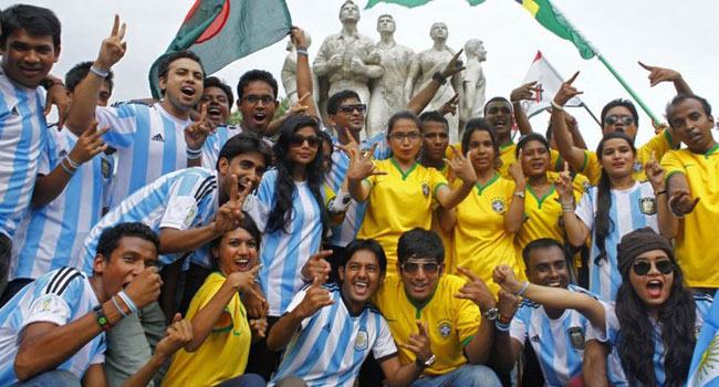 আর্জেন্টিনা-ব্রাজিল যখন ‘কাকলি ফুটবল টিম’, সামাজিক মাধ্যমে যত হাস্যরস