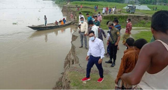 জামালপুরে যমুনা-ব্রহ্মপুত্রের পানি বৃদ্ধির সাথে পাল্লা দিয়ে বাড়ছে ভাঙন