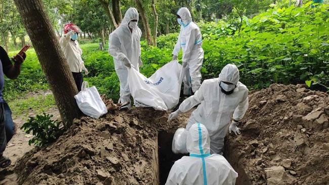 চৌগাছায় করোনায় মৃত হিন্দু নারীকে সমাহিত করলো মুসলিমরা