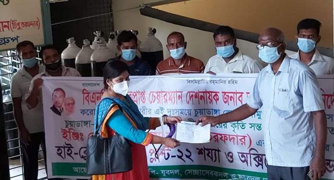 করোনা মহামারীতে মানবিক দৃষ্টান্ত রাখছেন ইঞ্জিনিয়ার টিপু