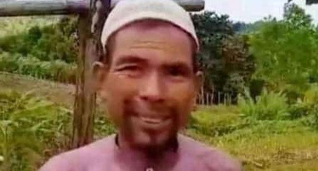 হয় ছাড়তে হচ্ছে ইসলাম ধর্ম, না হয় বাড়িঘর