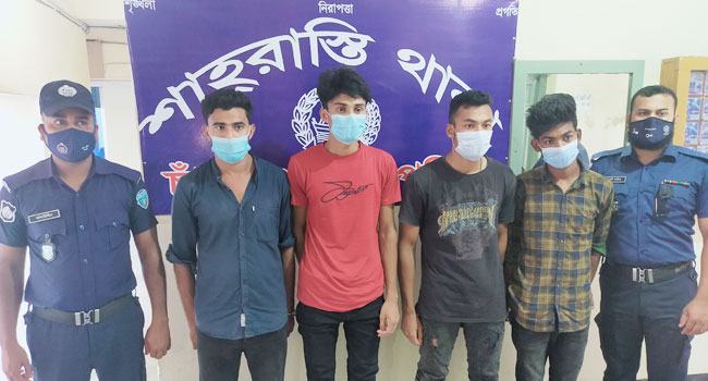 শাহরাস্তিতে অপহৃত স্কুলছাত্রীকে উদ্ধার, আটক ৪