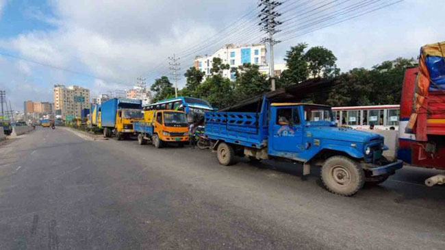 সাভারে ঢাকা-আরিচা মহাসড়কে যান চলাচল স্বাভাবিক