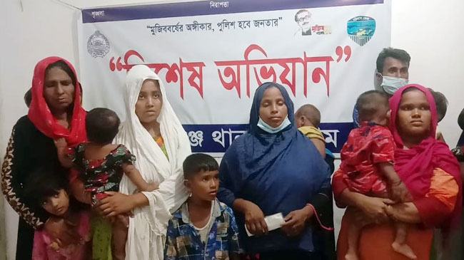 মিরসরাইয়ে পালানোর সময় ২০ রোহিঙ্গা আটক