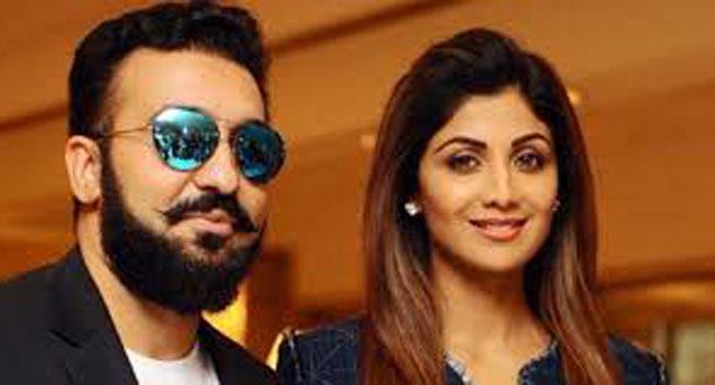 ৭০টি পর্ন ভিডিও উদ্ধার, ফেঁসে যাবেন শিল্পাও!