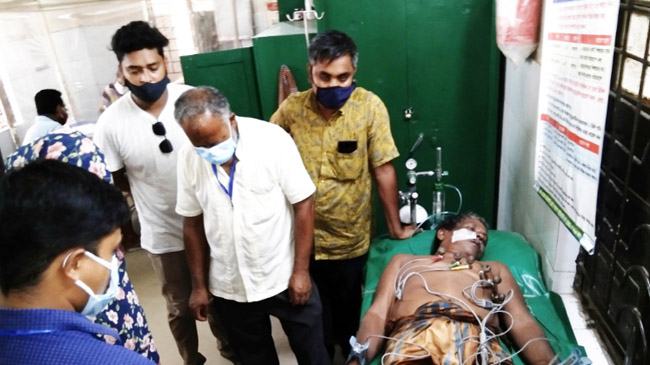 জমিতে কিটনাশক ছিটাতে গিয়ে কৃষকের মৃত্যু