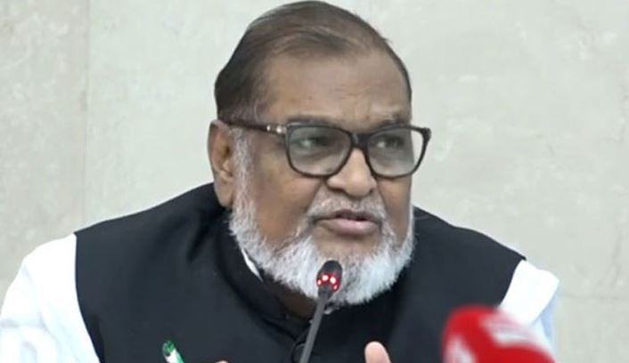 টিকা ছাড়া চলাফেরায় শাস্তি : বক্তব্য প্রত্যাহার মন্ত্রীর