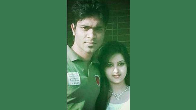 পরীমণির বিষয়ে মন্তব্য করতে নারাজ তার প্রথম স্বামী