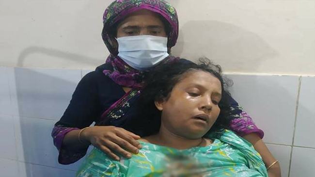 সোনারগাঁওয়ে প্রতিপক্ষের হামলায় টেটাবিদ্ধ নারীর মৃত্যু