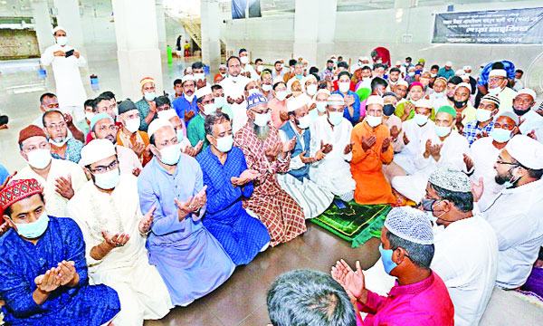 বগুড়ায় এম এ খানের রূহের মাগফিরাত কামনায় দোয়া মাহফিল