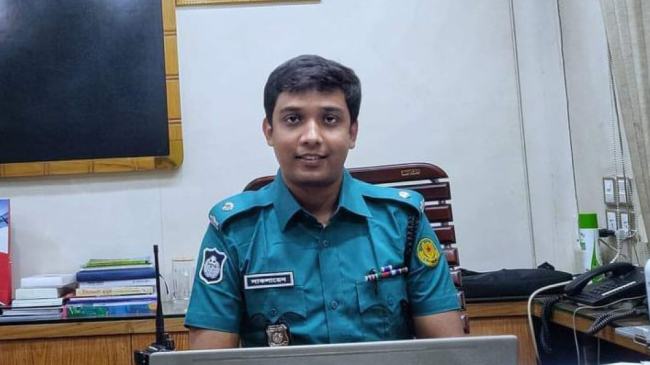 পরীমণি কাণ্ডে ডিবি থেকে সরিয়ে দেয়া হচ্ছে সাকলায়েনকে