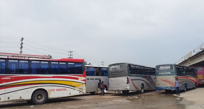 লকডাউন অমান্য, গাজীপুরে আরো ৩৭ বাস আটক