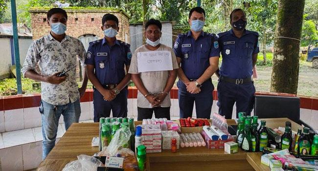 সিংগাইরে নকল কসমেটিকসসহ একজন গ্রেফতার