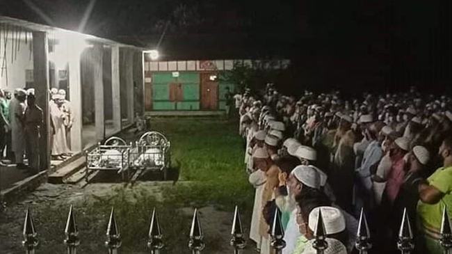 ছেলের মৃত্যুর খবরে বাবার মৃত্যু, এক সাথে জানজা-দাফন