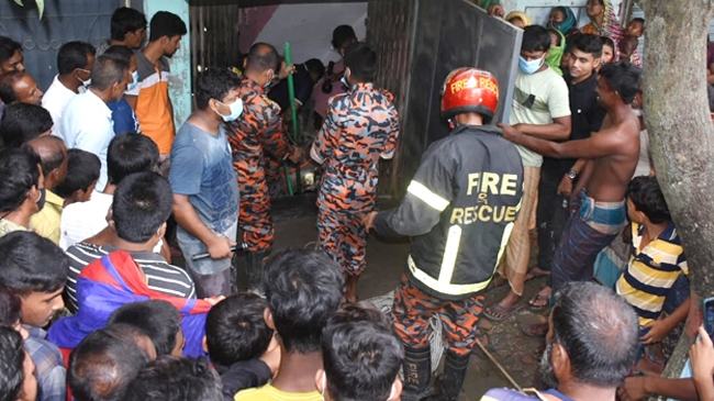 সেপটিক ট্যাংকে বাবা-ছেলের মর্মান্তিক মৃত্যু