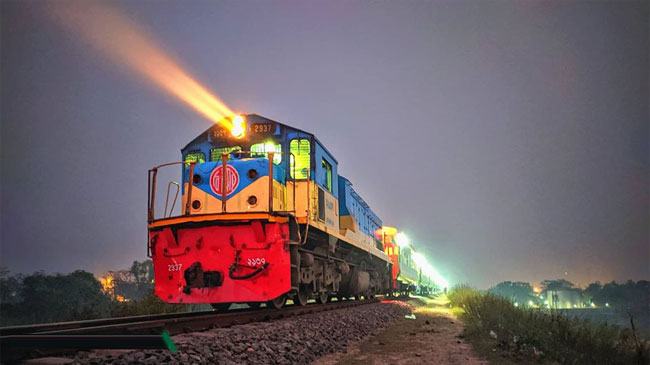 বৃহস্পতিবার থেকে চলবে আরো ৩৬ জোড়া ট্রেন