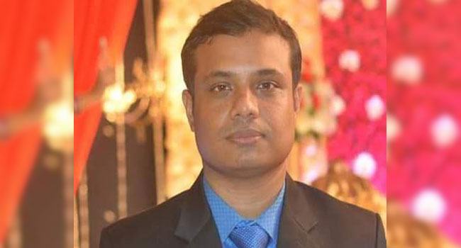 ভালুকায় দুই ট্রলারের সংঘর্ষ, এক ডাক্তার নিখোঁজ